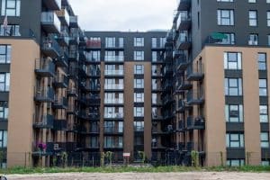 The Rise of Cash Buyers: Competing in a Tight Housing Market