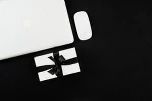 RFID and Computer Vision: The Tech Behind Cashierless Shopping