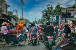 Urban Mobility Solutions: Beyond Traditional Vehicles